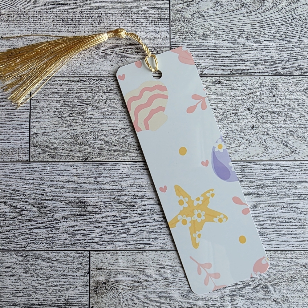 ⭐ Pastel Starfish & Seashells Metal Bookmark – Coastal Gift for Book Lovers